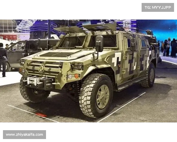 停车场上几百台东风猛士，把外媒看懵：自用援助盟友都绰绰有余